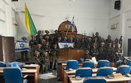 IDF Golani Brigade in Gaza's """parlement"""