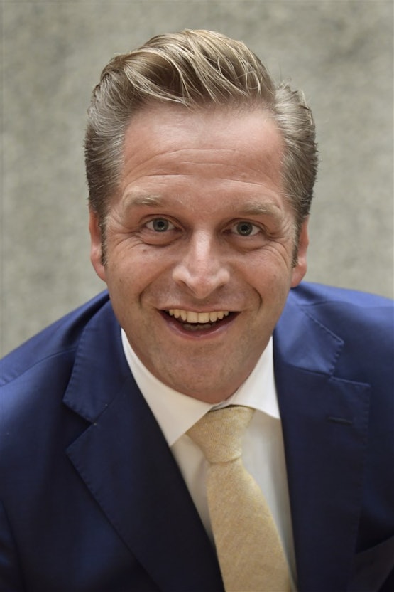 2018 Hugo de Jonge. "Manager Belastingdienst, vierde verdieping"