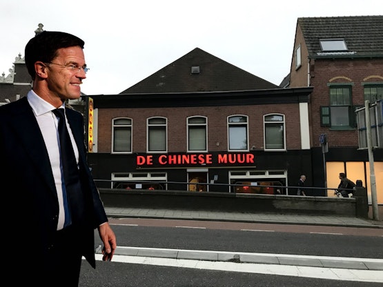 Mark Rutte bezoekt Chinese tempel